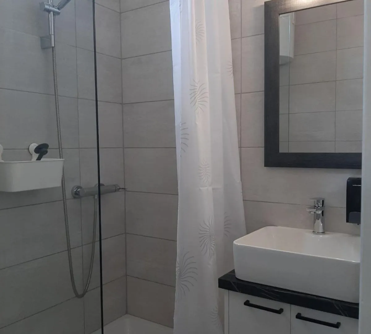 Bella Apartments Vir