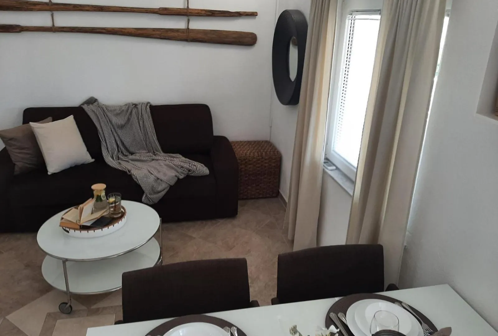 Bella Apartments Vir 0*,