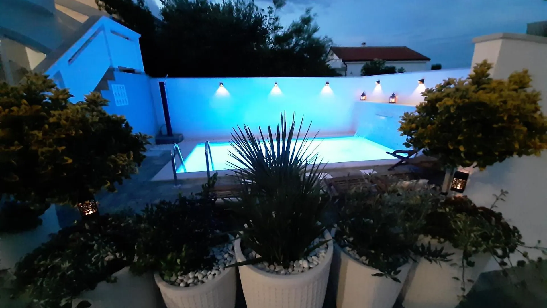 Bella Apartments