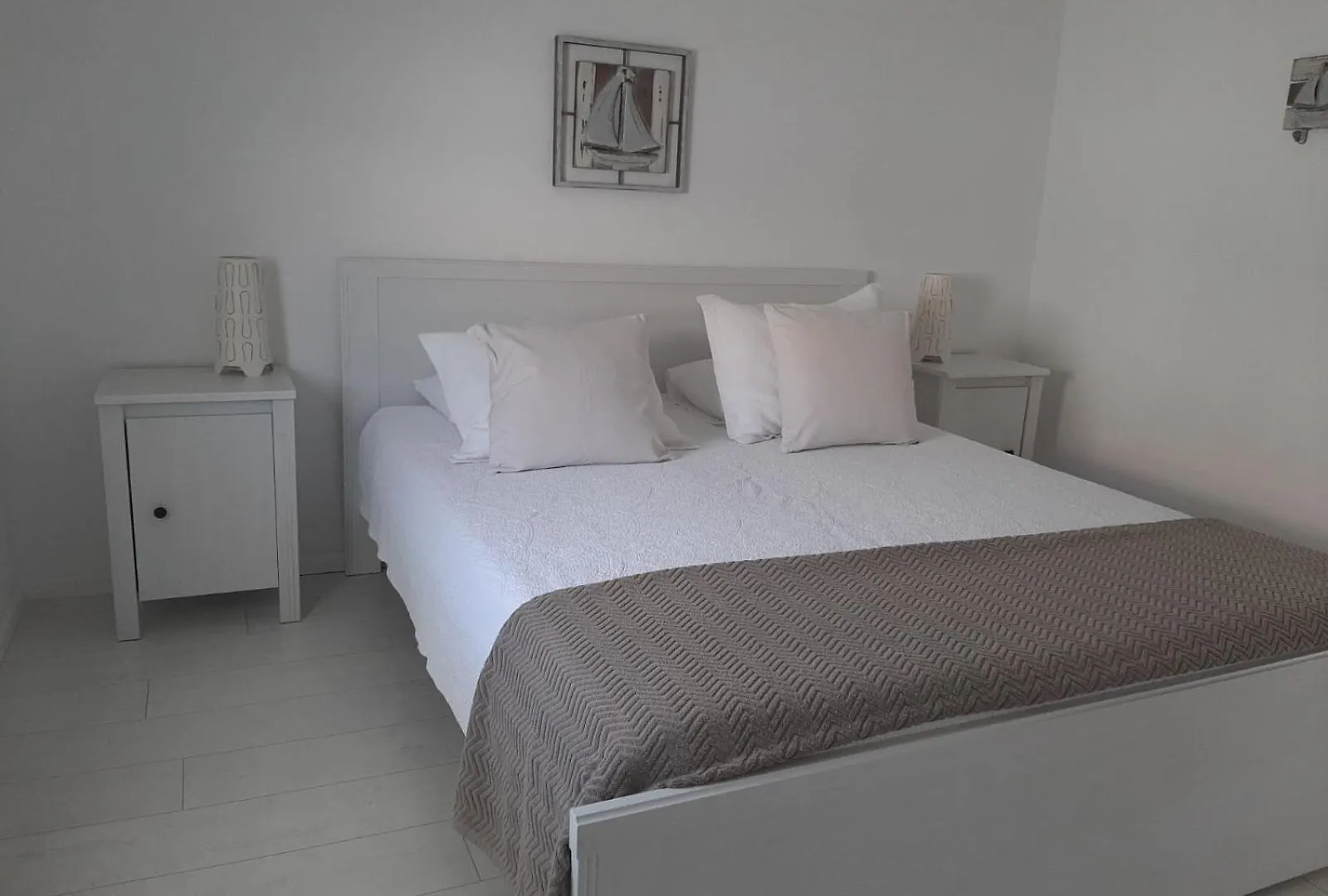 Bella Apartments